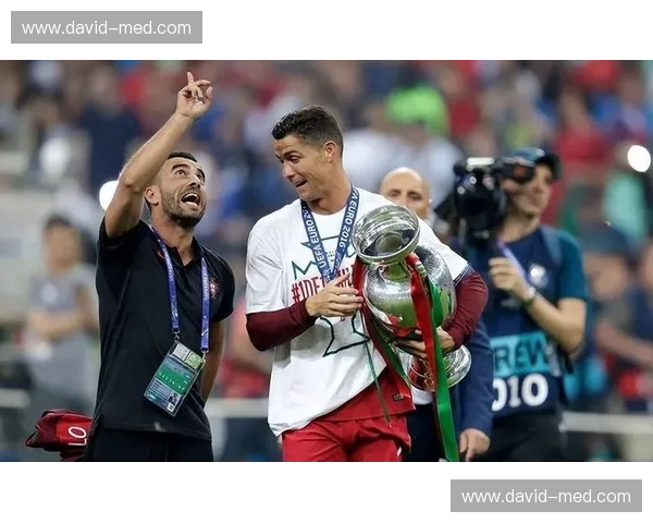 深度解析世界杯任意球传奇瞬间及其背后技战术演变与历史脉络全景